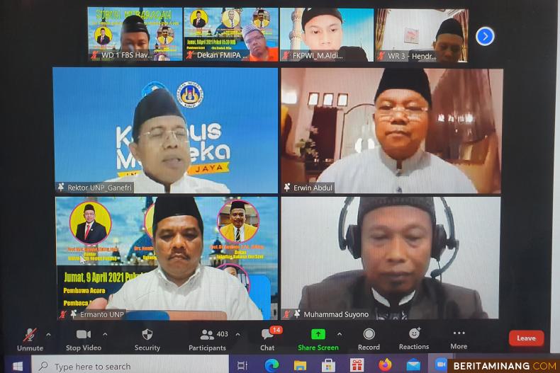 Kegiatan Subuh Mubaraqah Universitas Negeri Padang dengan Penceramah Ustaz Muhammad Suyono, S.Pd., M.A., Ph.D. dosen IAIN Batusangkar pada Jumat (9/4) yang diselenggarakan secara virtual.